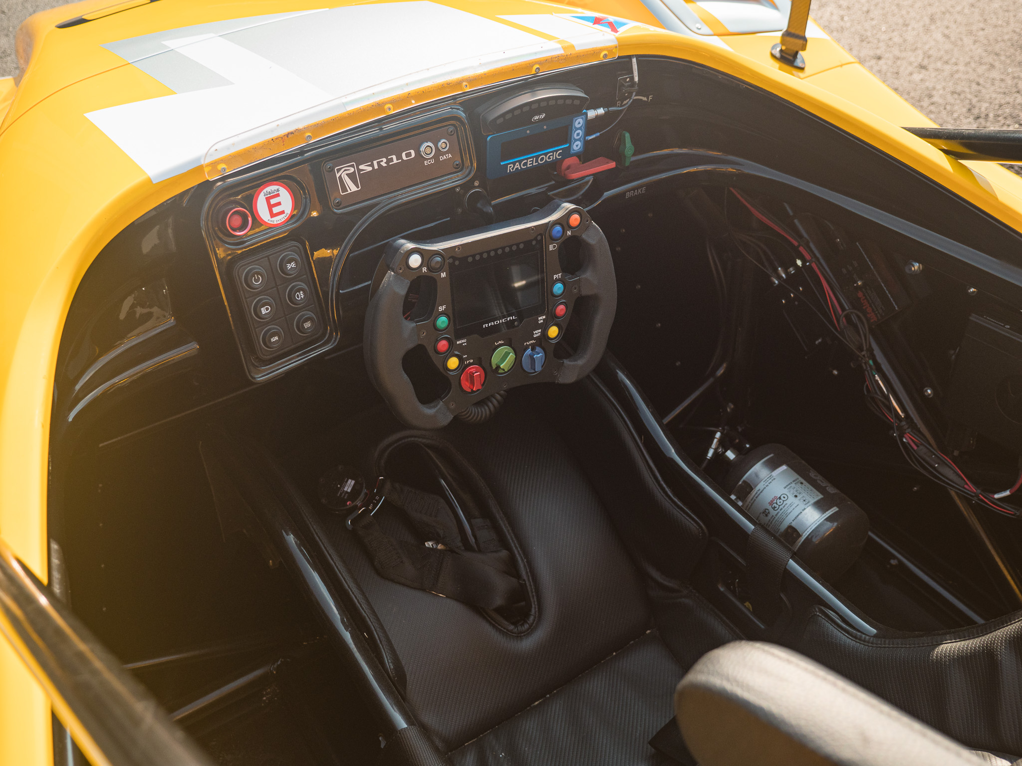 Radical SR10