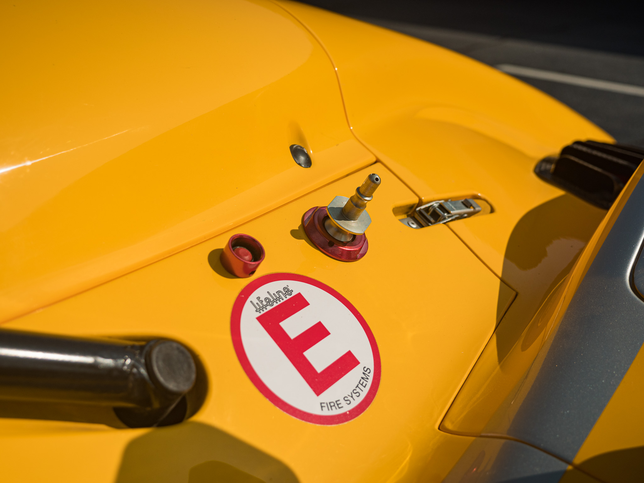 Radical SR10