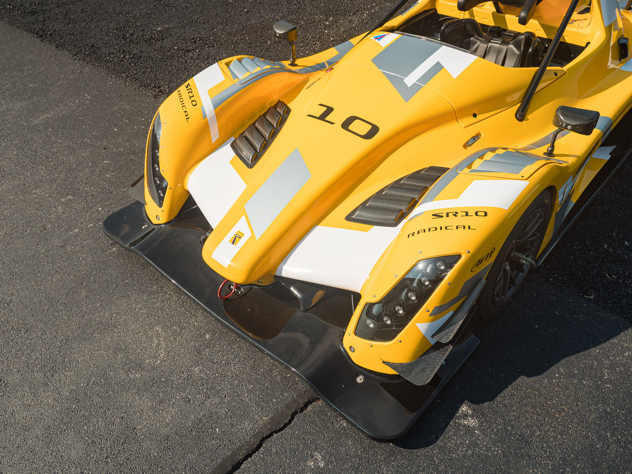 Radical SR10