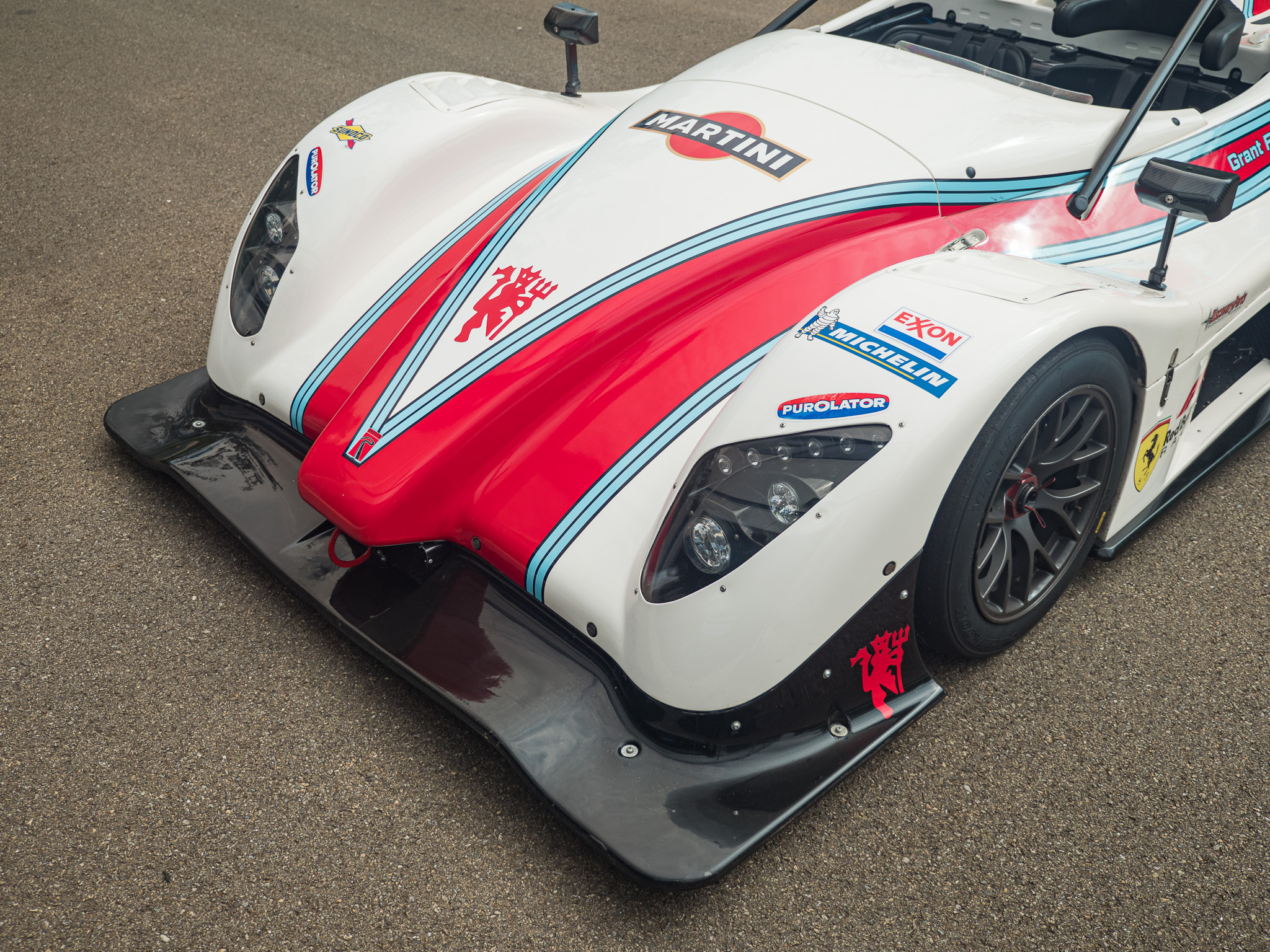 Radical SR10