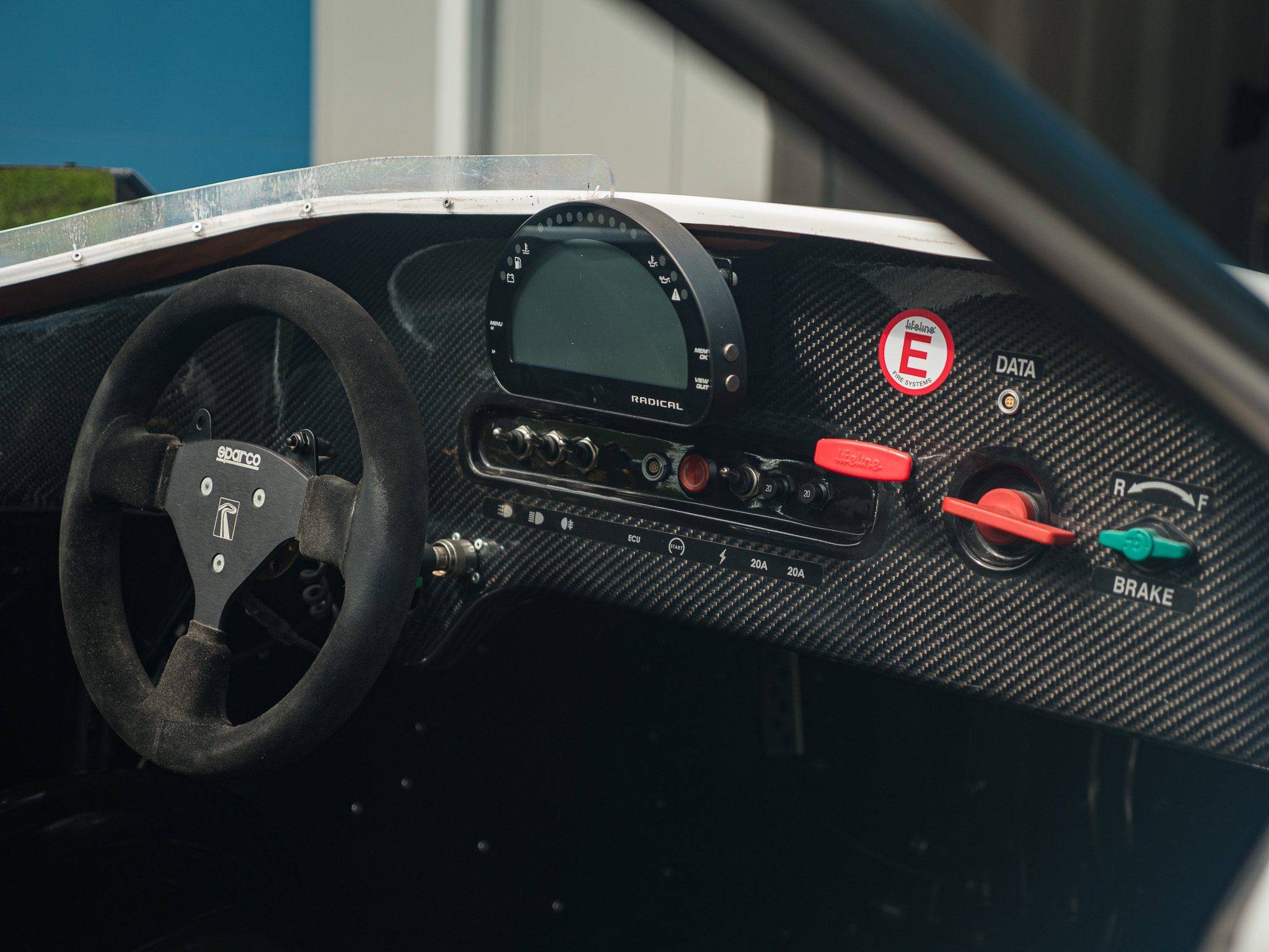 Radical SR10